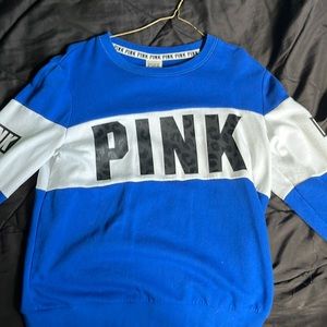 its been sitting in my closet for awhile, thought id sell it